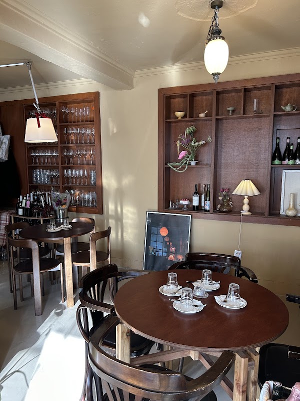 TROIS WINE BAR & RESTAURANT