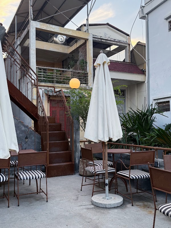 30Days Cafe - Hoàng Hoa Thám