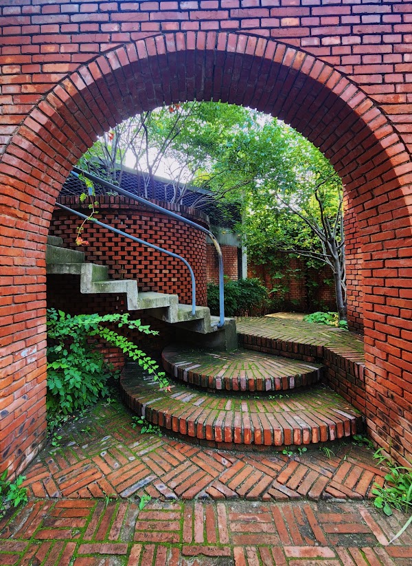 Red-brick Art Gallery 2