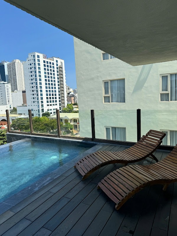 Thè HEM Hotel