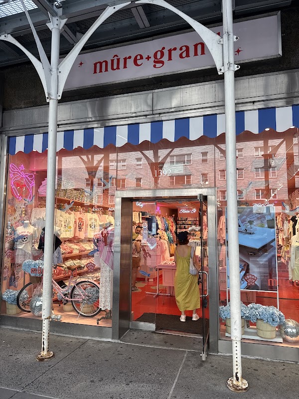 Mure and Grand - 6th Ave