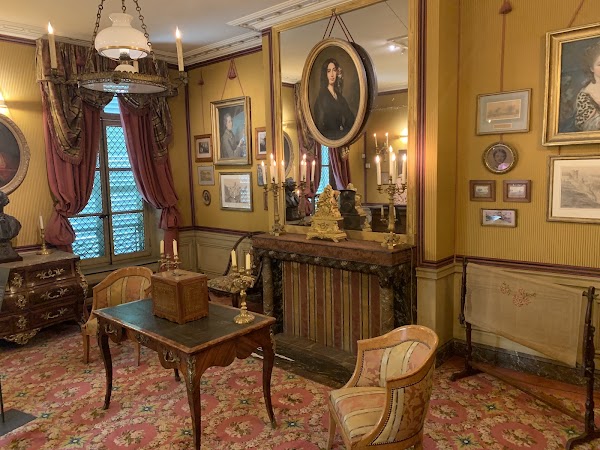 Museum of Romantic Life 4