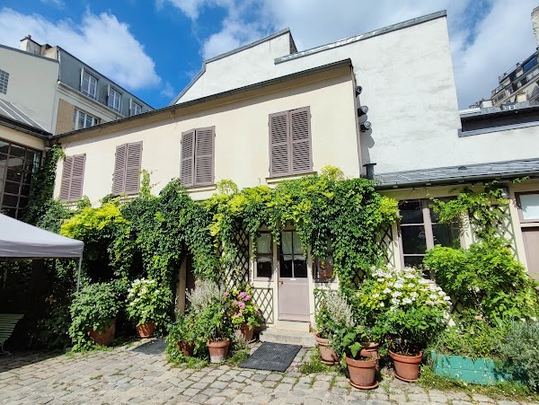 Museum of Romantic Life 3