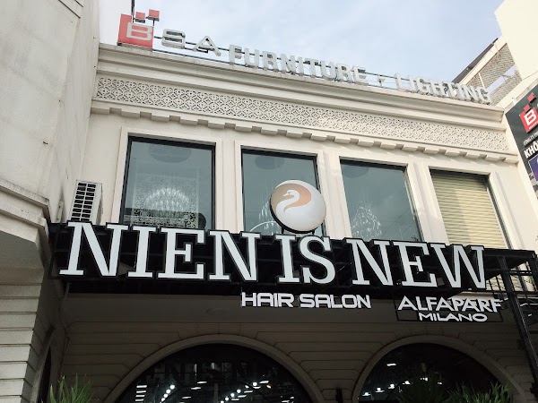 Nien Is New Hairsalon & Headspa 2