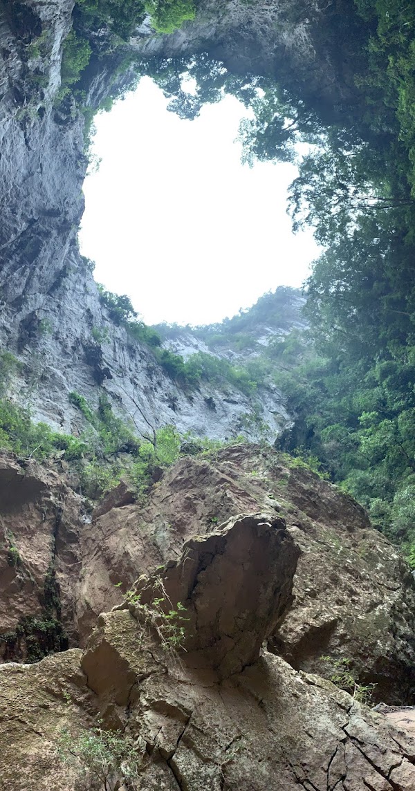 Hố sụt Kong 5