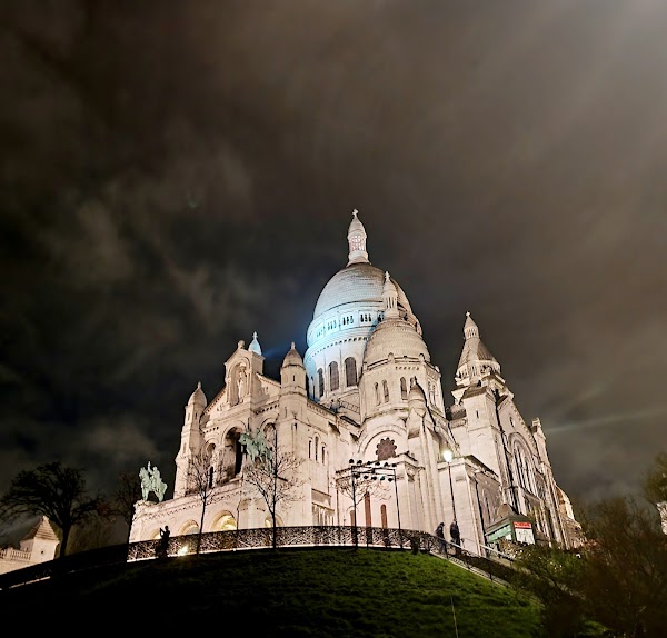 The Basilica of the Sacred Heart of Paris 4