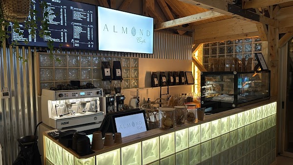 Almond Café