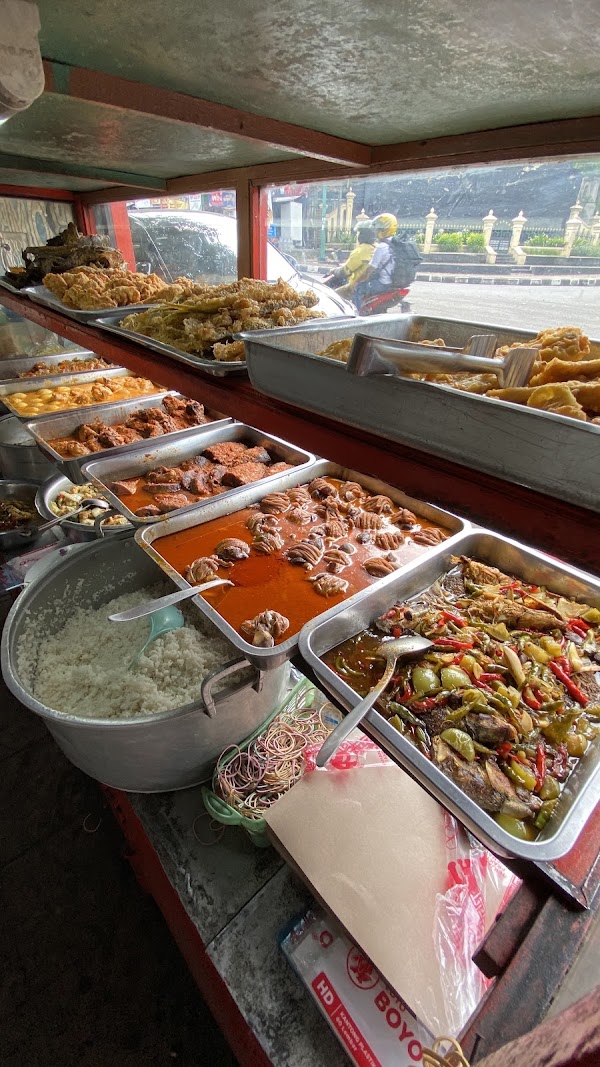 Warung Bombat(꧋ꦮꦫꦸꦁꦧꦺꦴꦩ꧀ꦧꦠ꧀) 1