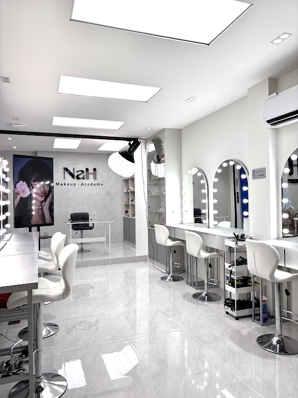 NaH Makeup Academy