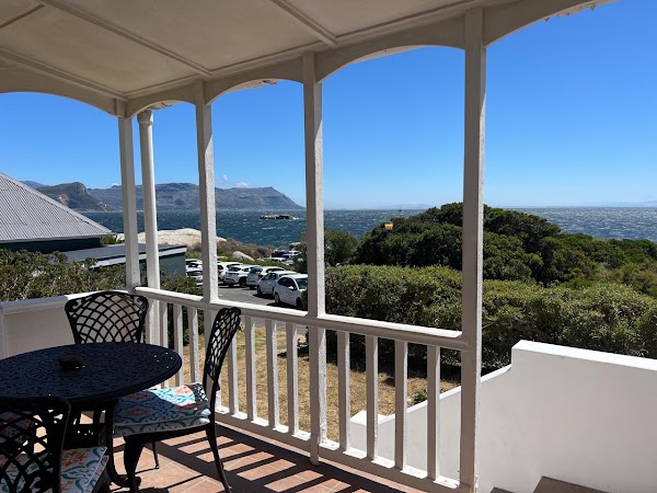 Boulders beach penguin cottage