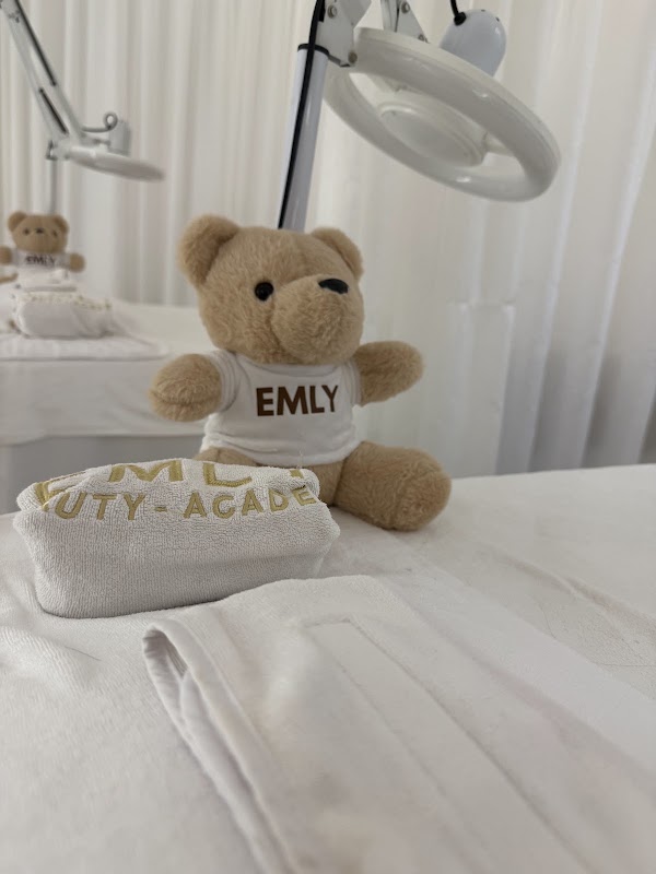 EMLY BEAUTY - Chăm sóc da - Triệt lông - Gội đầu dưỡng sinh 2