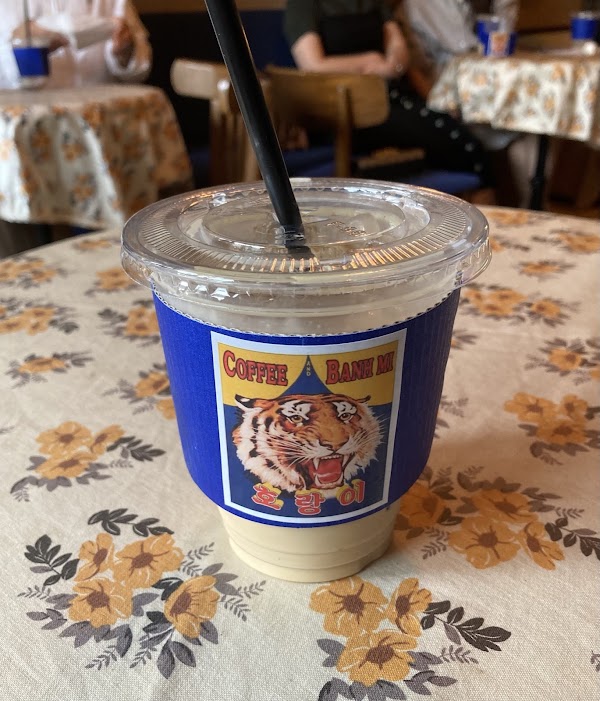 Holangii Cafe 4