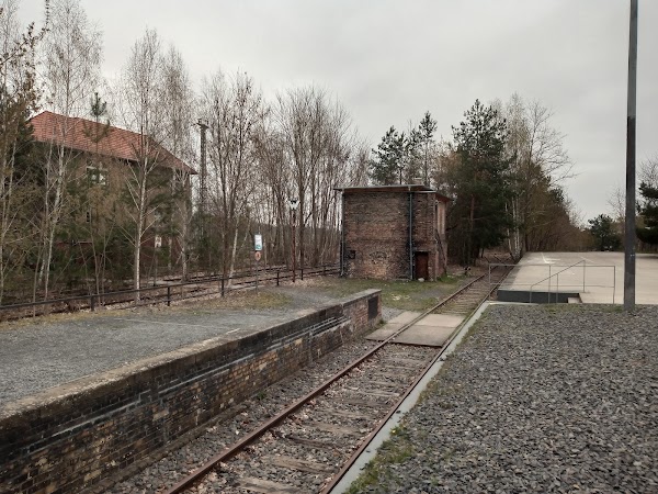 Platform 17 Memorial 5
