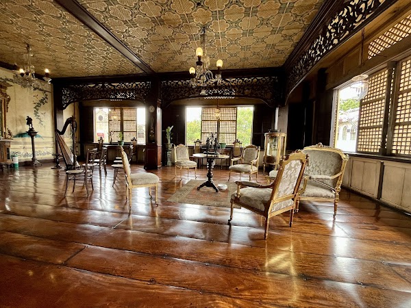 Casa Manila 4