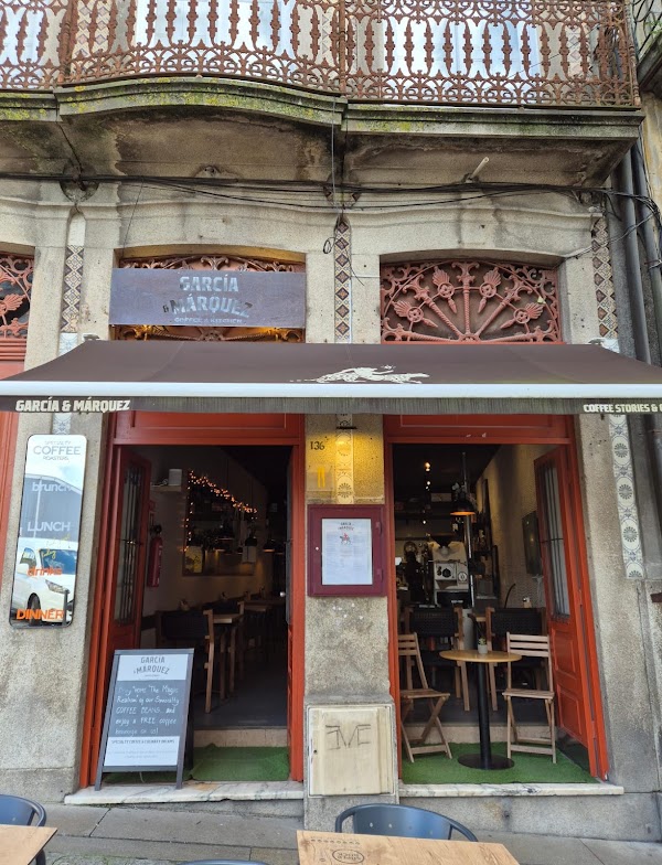 Garcia & Marquez - Specialty Coffee Roasters and Signature Kitchen. Breakfast - Lunch - Dinner