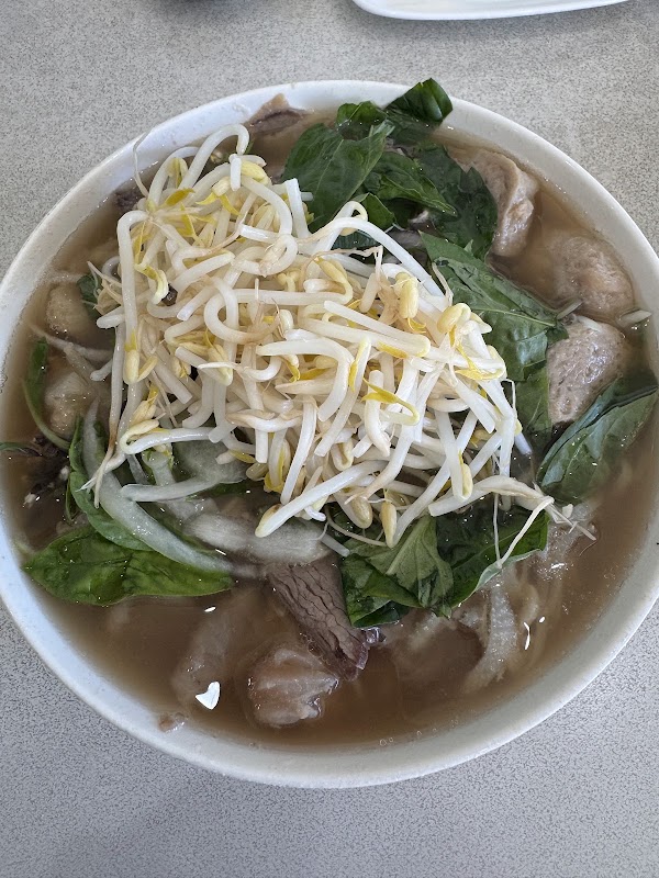 Pho Tau Bay 4