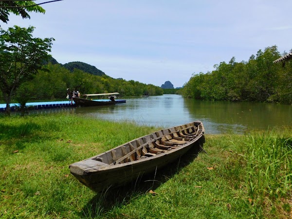 Ngop-Ko Tapu Pier 5