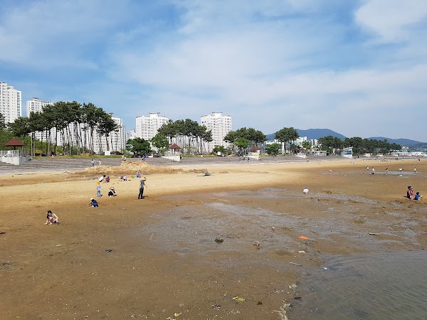 Ungcheon Beach Park 5