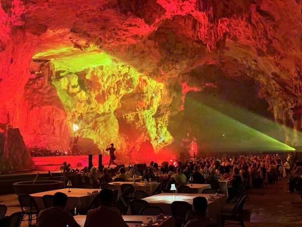 Dragon Pearl Cave - Hang Ngọc Rồng 2