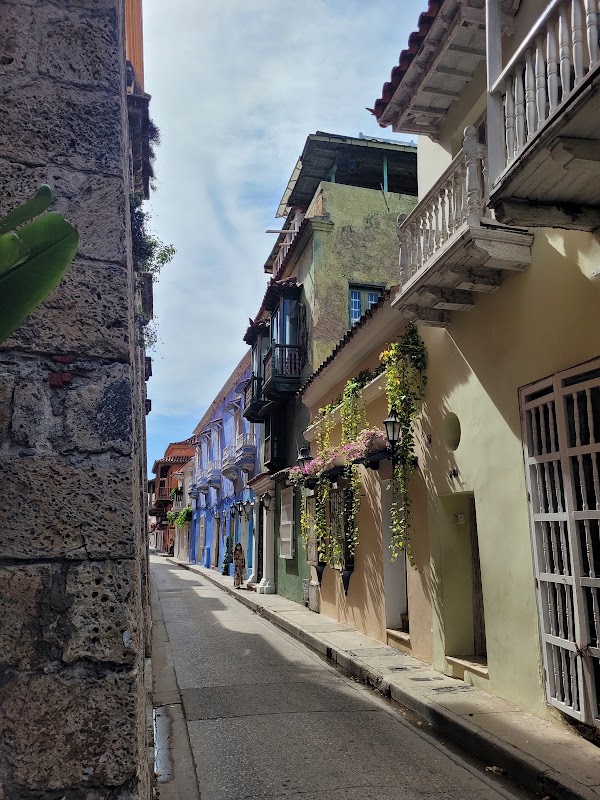 Callejon de Los Estribos