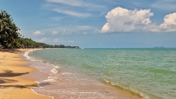 Maenam Beach