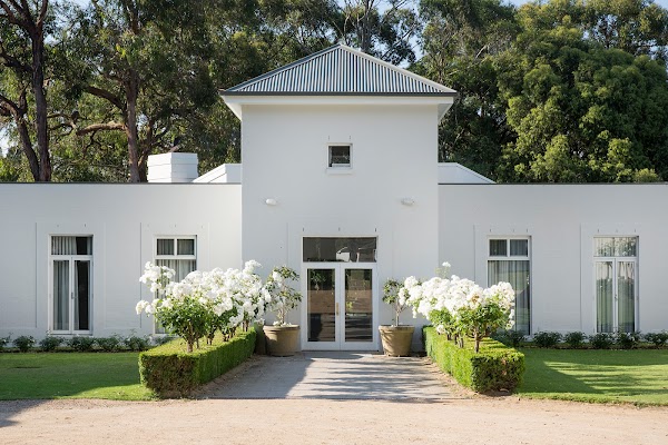 Lancemore Lindenderry Red Hill