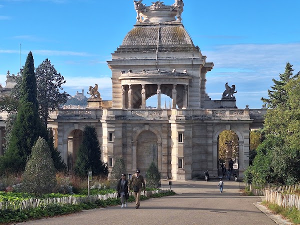 Palais Longchamp 2