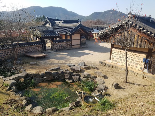 Oeam Folk Village 3