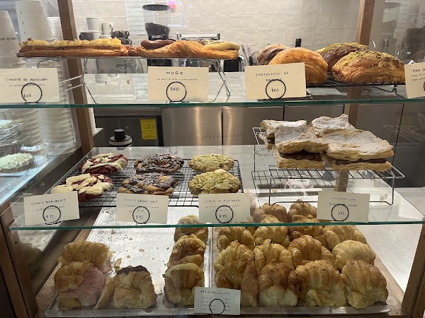 Alegra Patisserie 4
