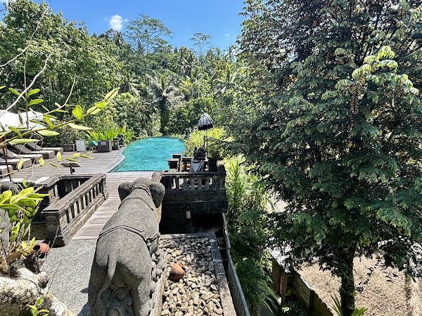 Kepitu Restaurant by The Kayon Resort 3