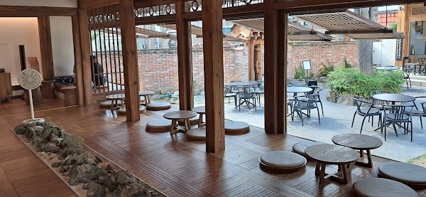 Starbucks Daegu Jongro Goteak 5