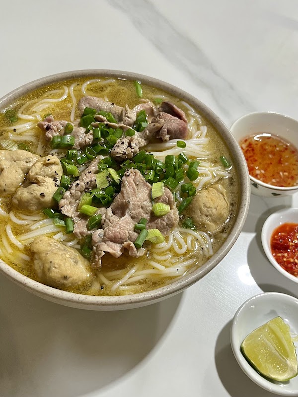 Hue Specialty Food (Madam Nga Restaurant) 3