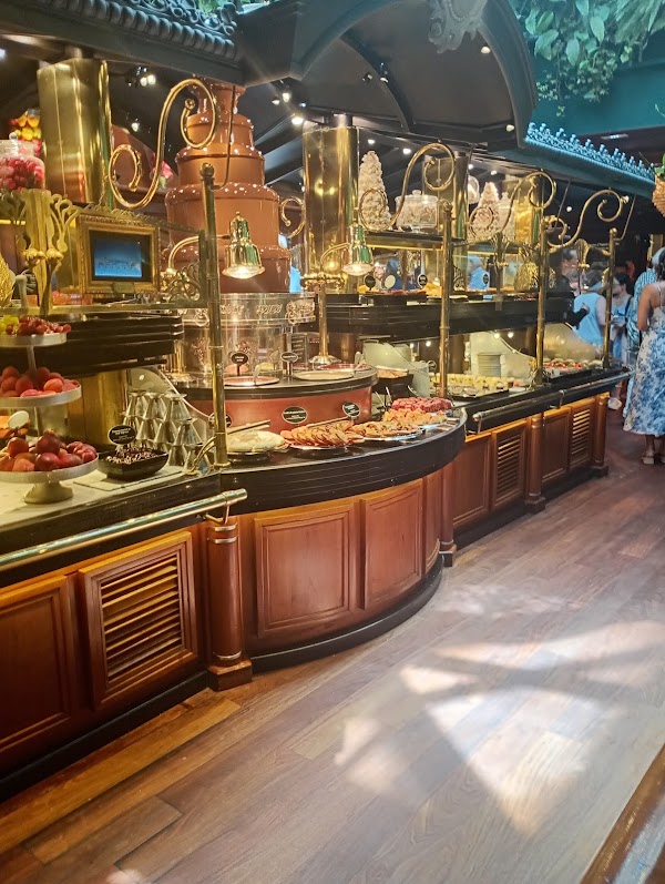 Les Grands Buffets 2