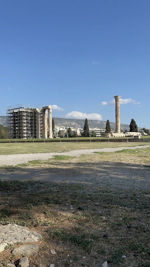 Arch of Hadrian 3