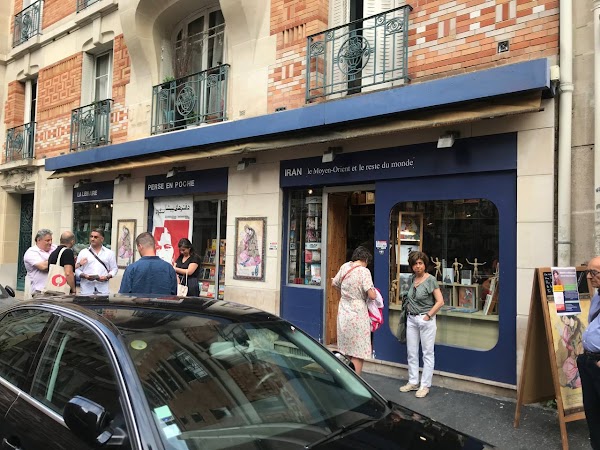 Librairie Perse en Poche (Naakojaa Utopiran) 1