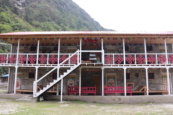 Ghunsa 2