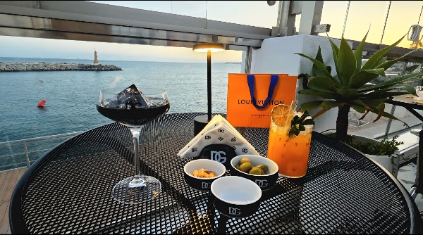 Martini Bar by Dolce & Gabbana 4