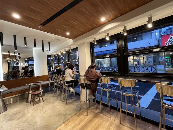BLIKE Milk Tea Specialty Taipei Yanji Shop 5