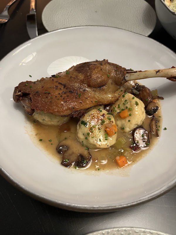 Dogwood Southern Table & Bar 4