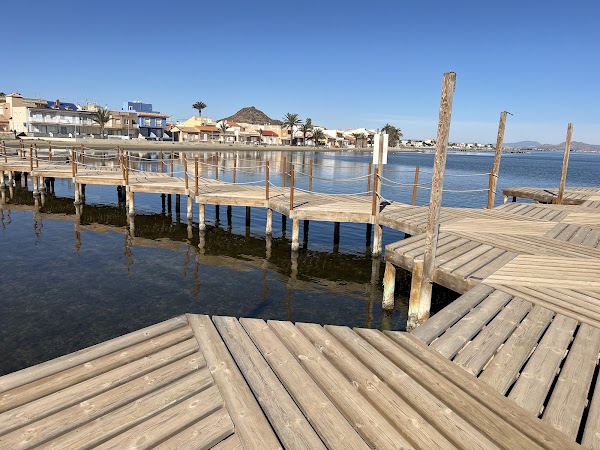 pontón para nadar. Playa Los Urrutias. 5