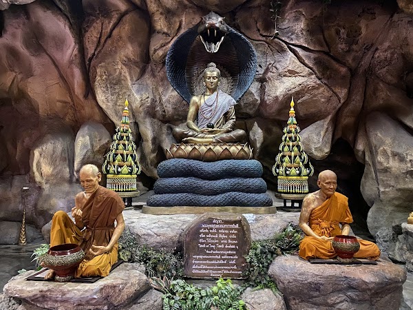 Wat Luang Pee Sam