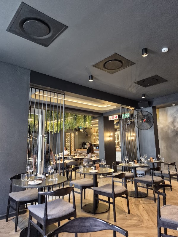 Therapy Restaurant