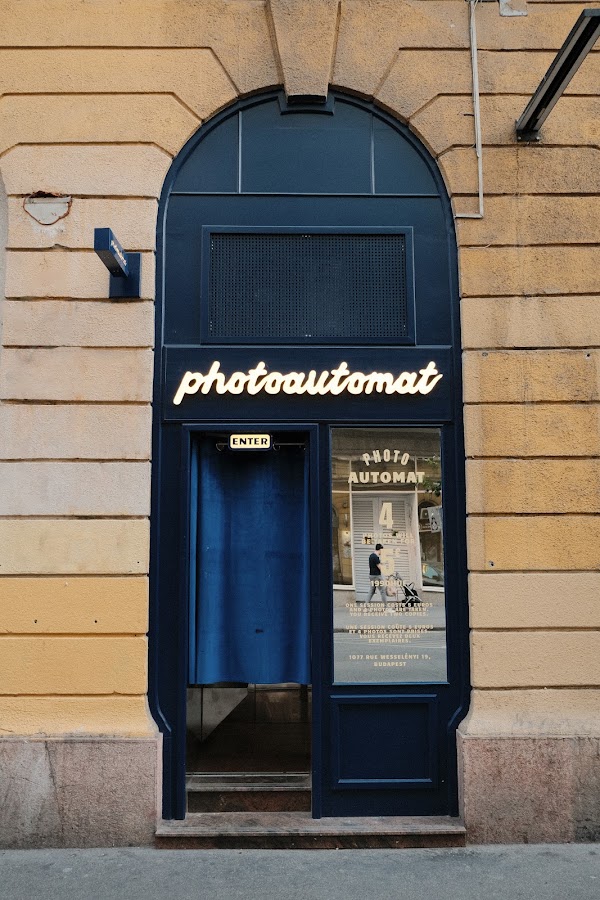 PHOTOAUTOMAT