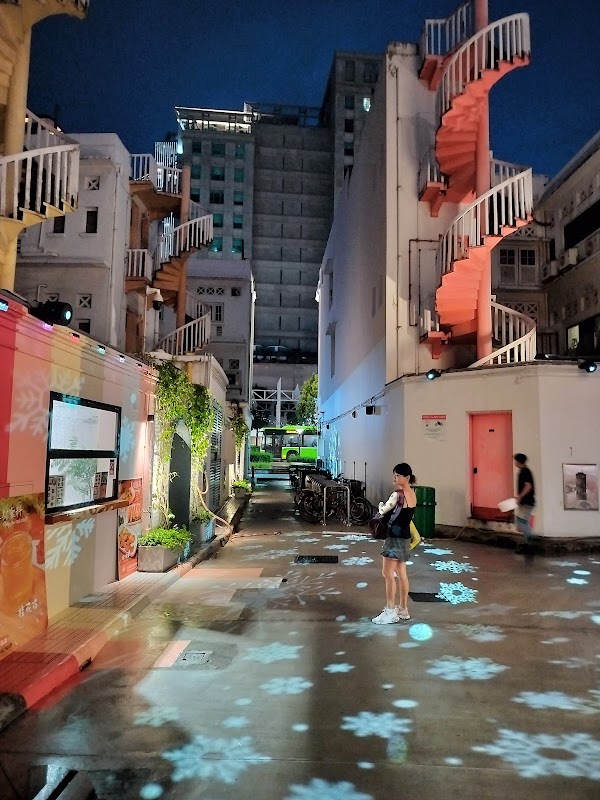 Back Alley of Bugis Street 5