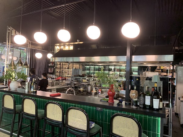 Déglacer - Modern Riverside Bistro 2