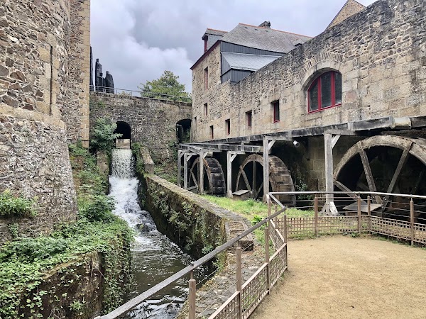 Château de Fougères 2