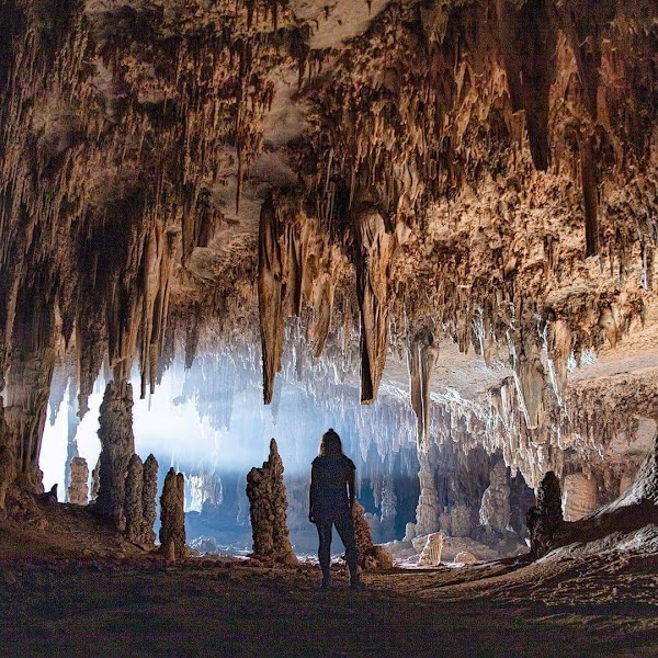 Hoq Cave 1