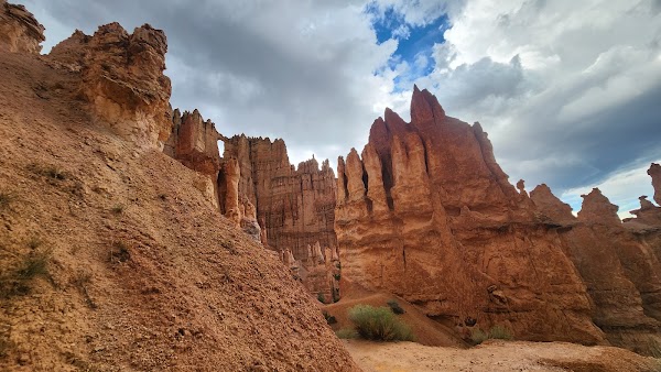 Peekaboo Loop Trail