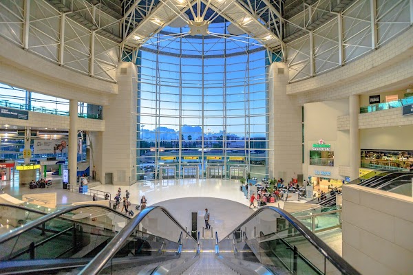 Humberto Delgado Airport 4
