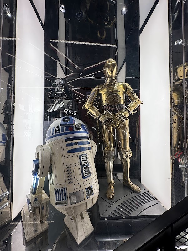 Hot Toys